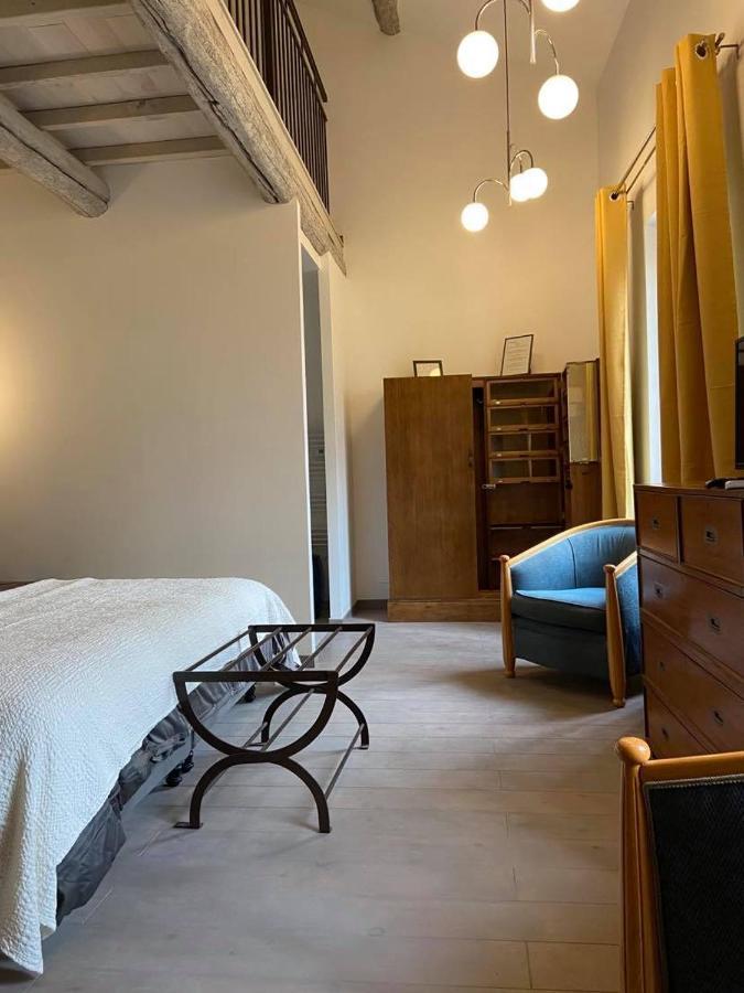 Bed and Breakfast Domaine Cap Rubis Paradou Exterior foto
