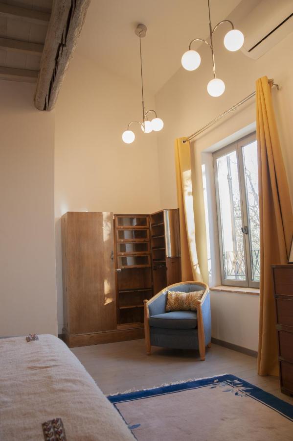 Bed and Breakfast Domaine Cap Rubis Paradou Exterior foto